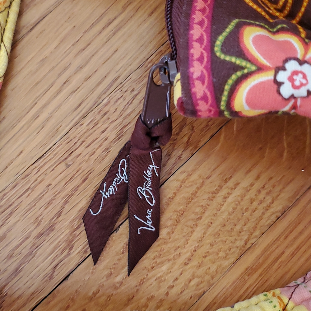 Vera Bradley Bag - Picture 4 of 4